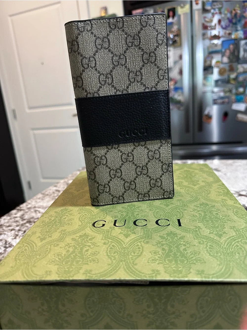 Gucci Beige GG Supreme Canvas Continental Card Wallet with Black Leather Band